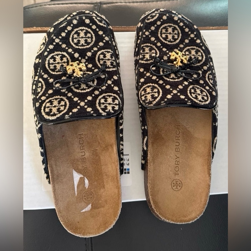 TORY BURCH
Embellished printed jacquard slippers - Picture 4 of 11